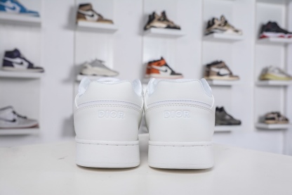 迪奧/Dior B27 Oblique Galaxy Low Top Sneakers B27系列低幫復古真皮百搭運動休閒板鞋 
貨號：3SN272ZIR16536
尺碼：38 39 40 41 42 43 44 45 46