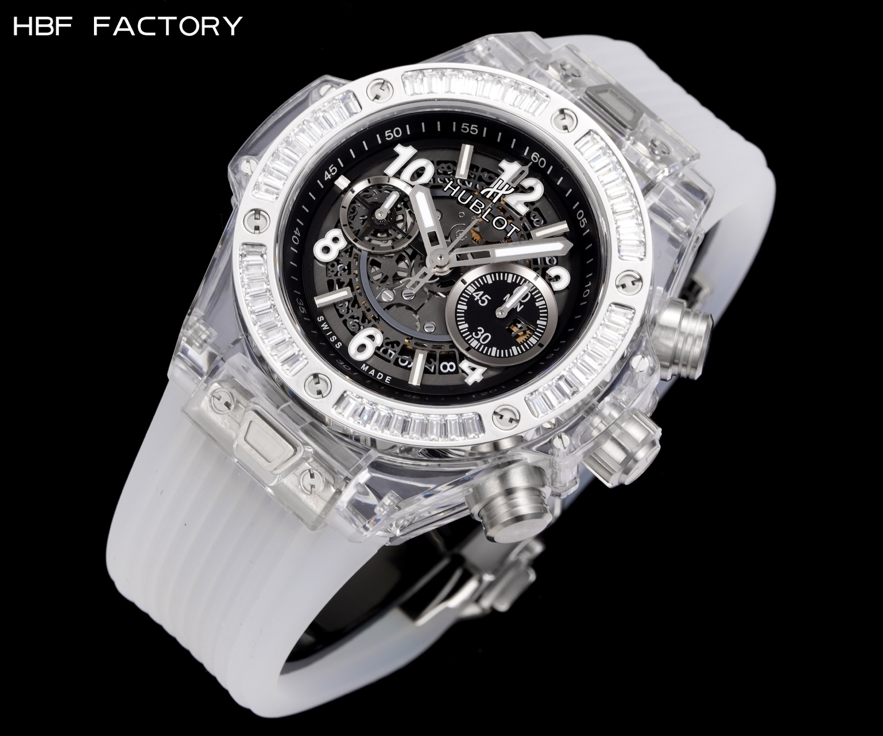 HBF  FACTORY 恆寶HUBLOT 宇舶表年度最佳復刻作品——宇舶BIG BANG系列411.JX.4802.RT“全透明腕表”
【精彩細節】1.還原正品錶盤後龍飛鳳舞的鏤空佈局，2.採用與原裝同樣的丙烯酸有機玻璃極致克隆——完成不可能完成的任務。該材質不僅硬度高，且具有抗鑫腐蝕，耐磨損等卓越物理特性。
【機芯功能】腕表直徑45mm。採用增強版計時7750機芯改原裝HUB.1242型芯，實現所有功能吻合正裝。
【精益求精】全力以赴，層層把關，在保證完美“透視感官”的同時，竭心盡力還原正品