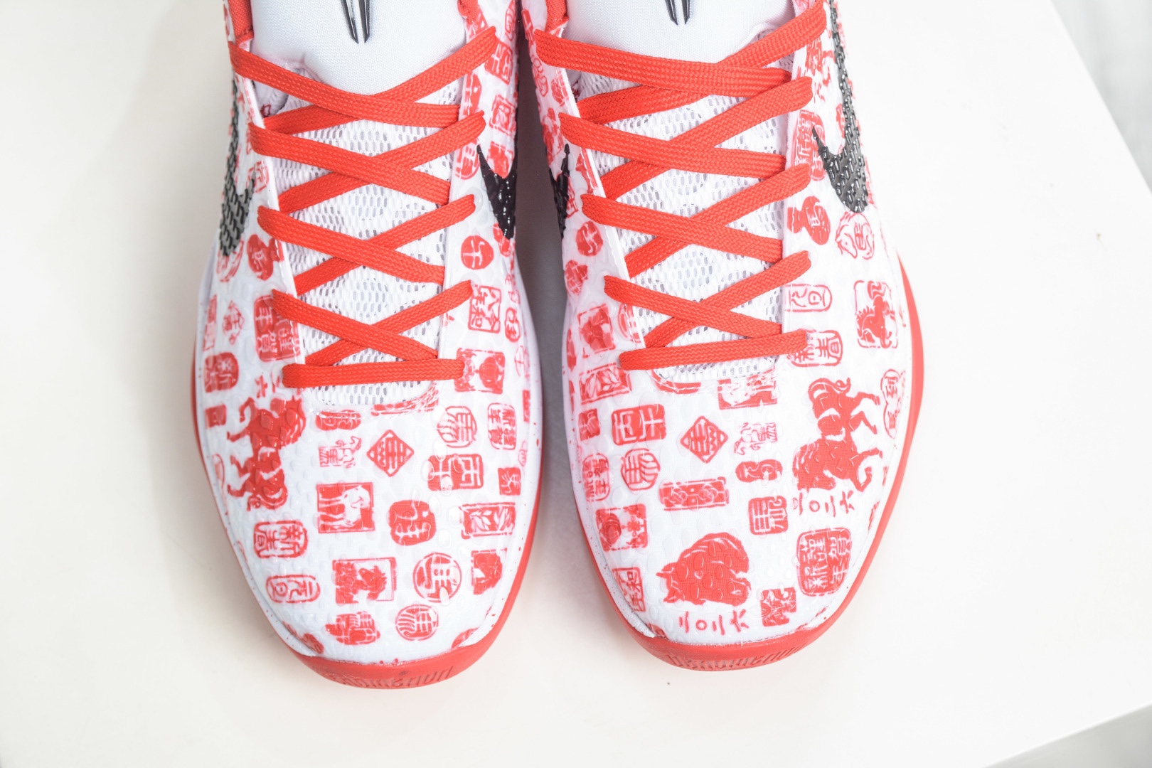 Nike Zoom Kobe VI 馬年限定 CNY新年款 耐克 科比6代系列 低幫復刻實戰運動低幫文化籃球鞋 
貨號:CW2190 040
尺碼：38 38.5 39 40 40.5 41 42 42.5 43 44 45 46