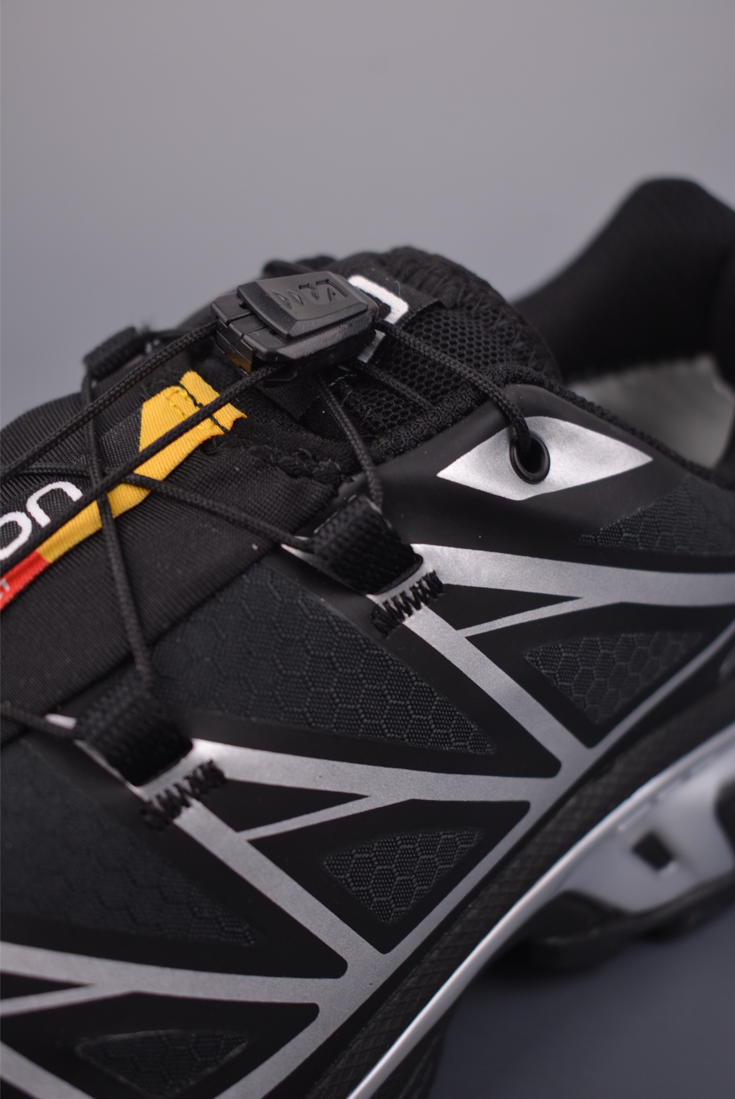 薩洛蒙 XT-6 GTX
探索者系列 
潮流越野機能戶外休閒運動跑步鞋
官方貨號: 4745063422
尺碼：36 36.5 37 38 38.5 39 40 40.5 41.5 42 42.5 43 44 45 
