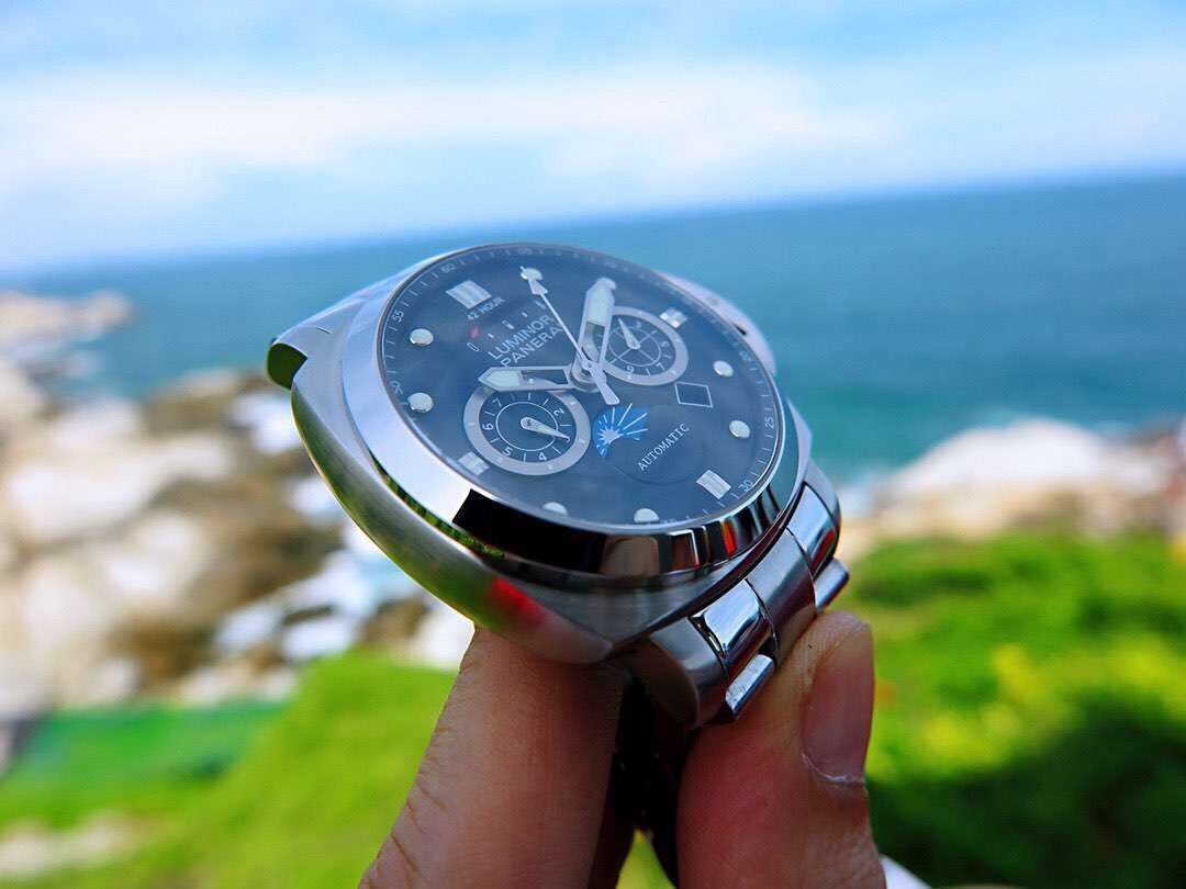 升級版【最高版本】沛納海 動能儲備顯示🌙日月星辰 意大利皇家海軍指定〖專用表〗以精密機械及卓越品質著稱 原裝進口多功能9100全自動機芯 擁有 月份 星期 日期 專用超強夜光 深度潛水功能 結合意大利設計風格和瑞士的專業技術 成為運動 休閒領域中的高檔腕表 品位人士爭相收藏的精品 (尺寸44x12)(一表一卡一專用按健筆)