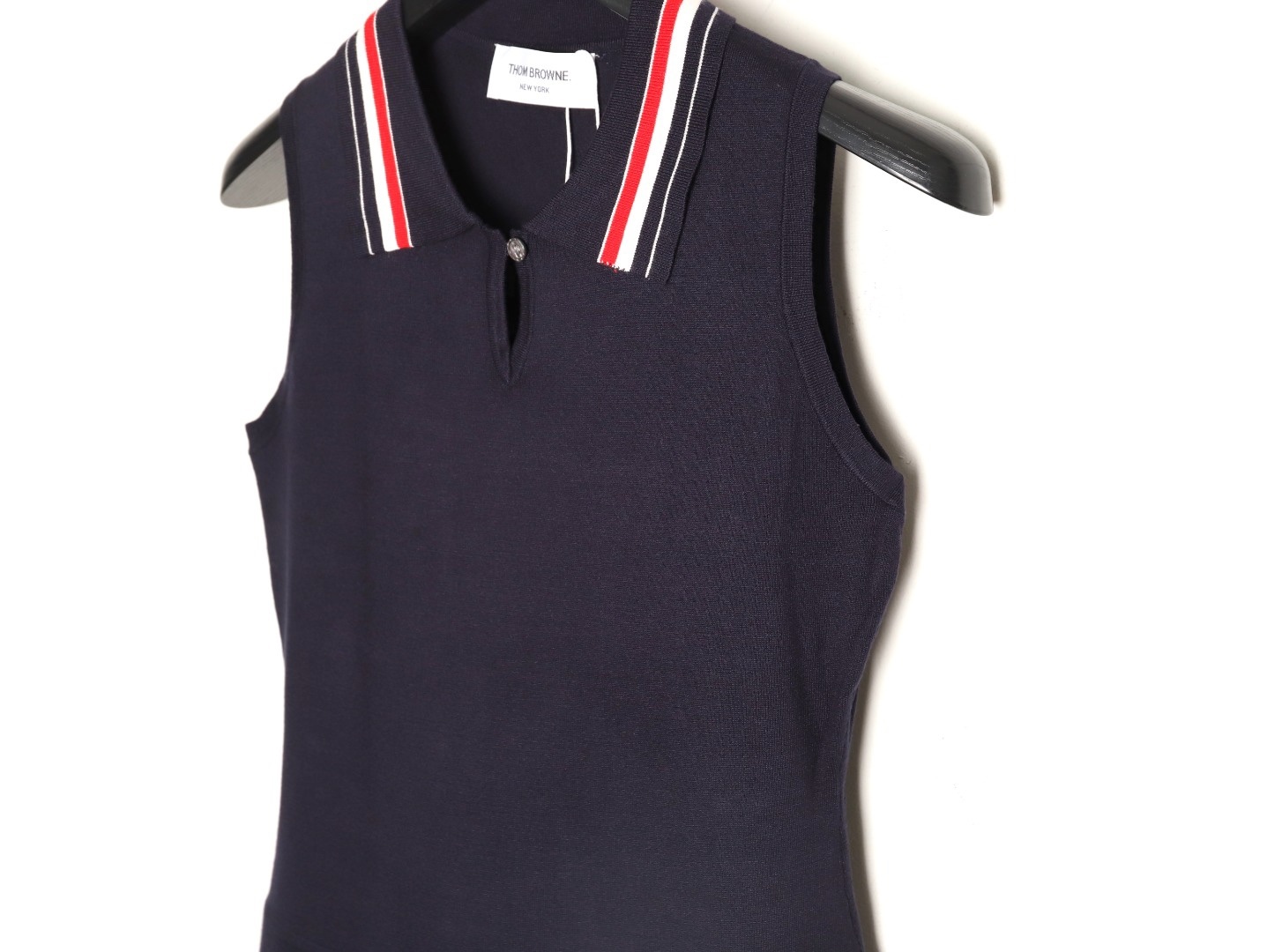 🔝THOM BROWNE TB 彩條翻領羊毛針織連衣裙
原版定制面料 輔料 
尺碼：1 2 3