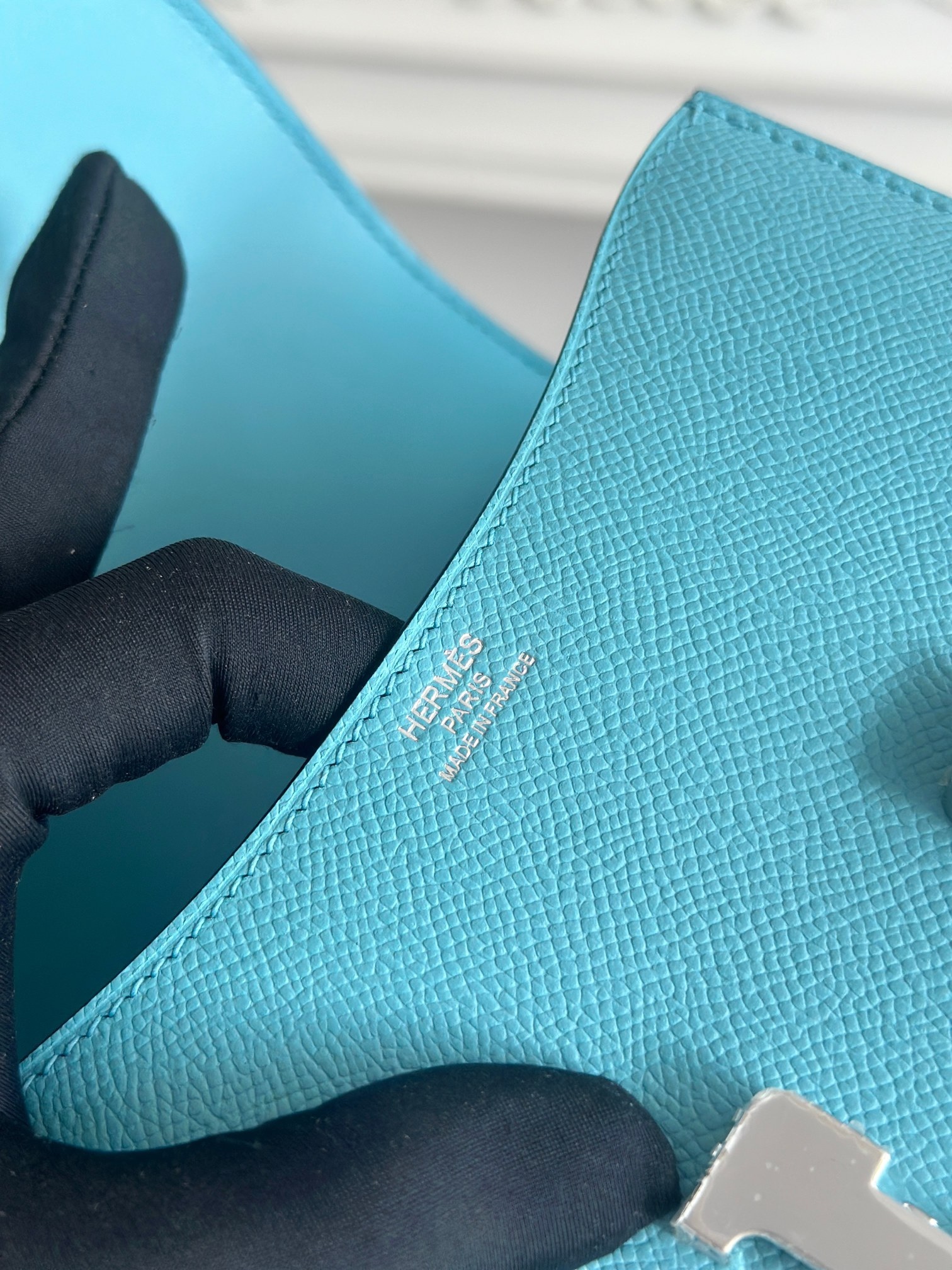 康康  空姐包  
constance  19cm  
epsom掌紋小牛皮  半收工  蠟線縫製