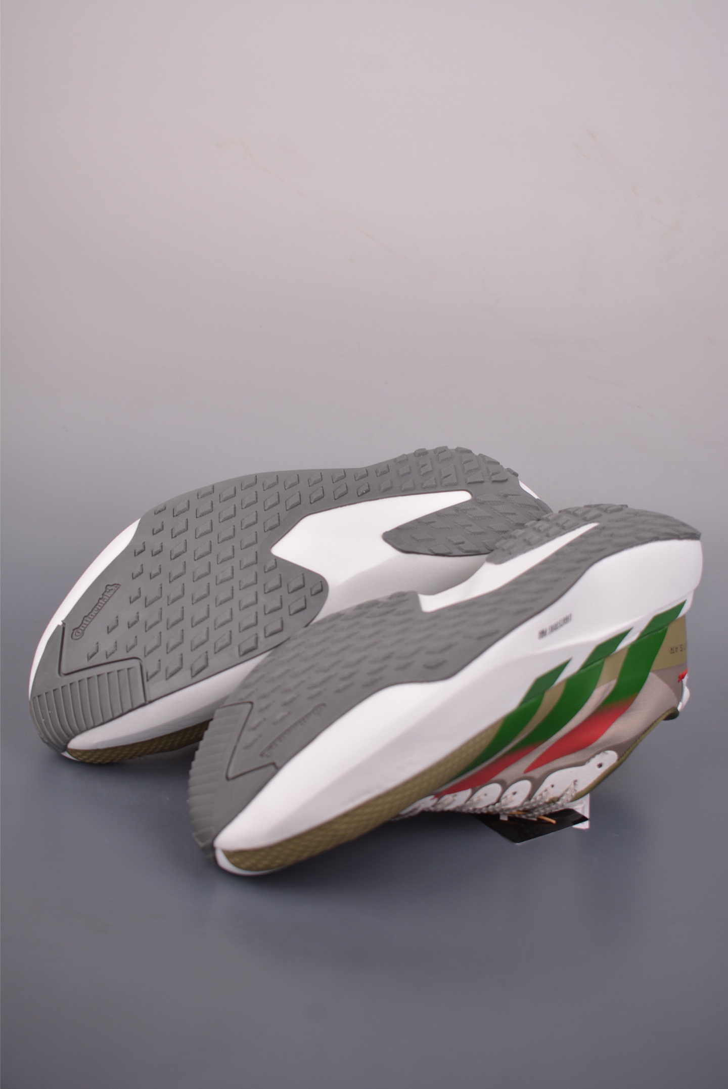 Adidas Adizero Evo SL ATR M
阿迪超輕透氣緩震跑鞋 
官方貨號: KK03072332
尺碼：36 36.5 37 38 38.5 39 40 40.5 41 42 42.5 43 44 44.5 45