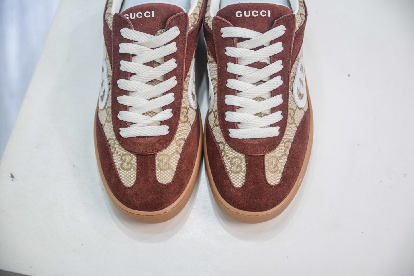 Gucci 古馳G75 圓頭系帶運動鞋
尺碼：35 36 37 38 39 40 41 42 43 44 45 46