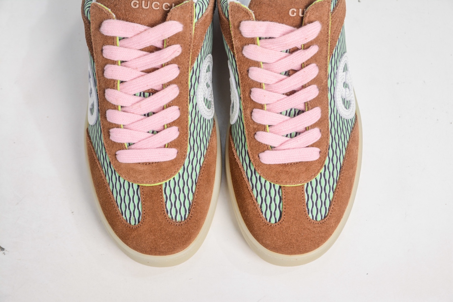 Gucci 古馳G75 圓頭系帶運動
尺碼：35 36 37 38 39 40 41 42 43 44 45 46