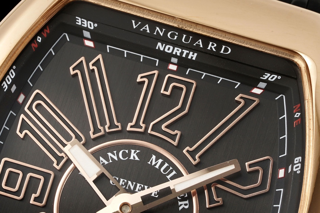 RMS最新款 頂級復刻 法蘭克穆勒V45 Vanguard陀飛輪系列 歷時多年研發機芯 
1 1:1 超級復刻原裝複雜法穆蘭陀飛輪機芯 細節完美到位 打造正品機芯獨具的雙發條盒 超薄工藝 
2超長72小時動力儲存 告別每天手動上鏈 高端玩家的定制款 把頭上鏈30個半圈 發條盒為滿 不需要過度上鏈 
3 千錘百鍊 316L精鋼表殼 超薄表殼 與原裝一致厚度 彎曲弧度 更加貼合手腕 佩戴舒適 
4 純正進口意大利小牛皮 貼合手感品質一流的進口氟橡膠錶帶 與正版全完通用互換
5瑞士工程師 原版機芯拆解 一比一甲