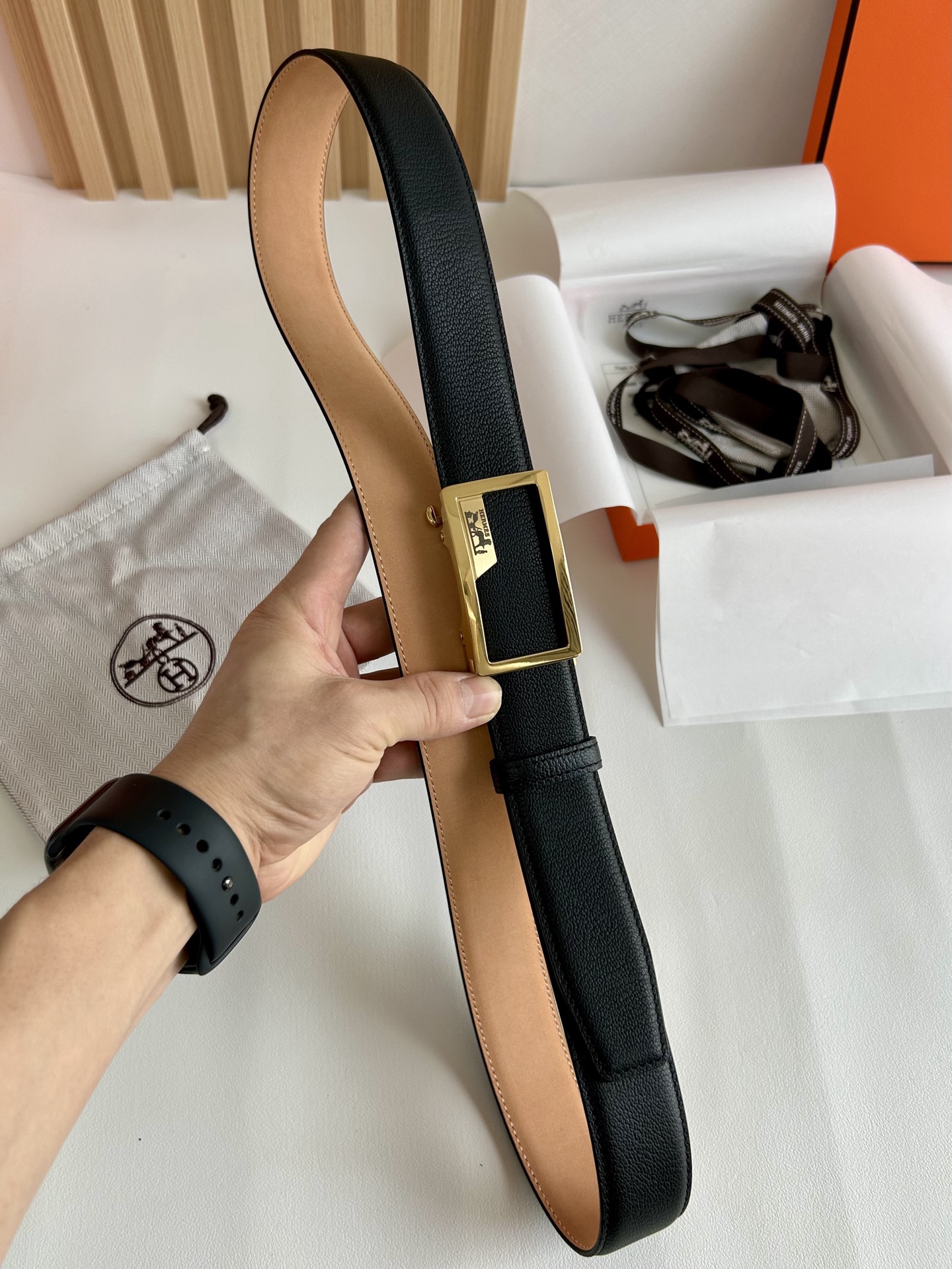 【H家】 新款紋路小牛皮腰帶，寬度3.5cm，搭配新款不鏽鋼自動扣，手感極佳、可以任意裁剪、永恆而經典！轉圖必大賣