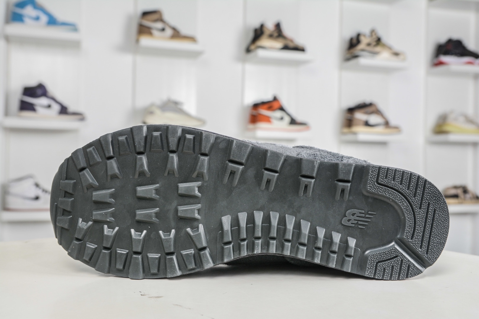 Stone Island x New Balance NB574 石頭島聯名低幫復古慢跑鞋 
貨號：U574BST1
Size：36-45