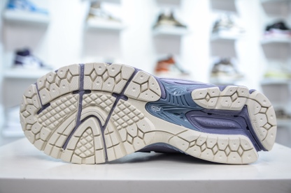 New Balance M1906R系列 
貨號：M1906RZV
尺碼：36 37 37.5 38 38.5 39.5 40 40.5 41.5 42 42.5 43 44 45 46.5