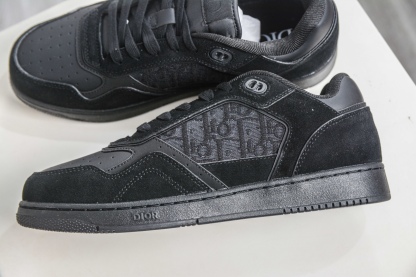 迪奧/Dior B27 Oblique Galaxy Low Top Sneakers B27系列低幫復古真皮百搭運動休閒板鞋 
貨號：3SN272ZIR16536
尺碼：38 39 40 41 42 43 44 45 46