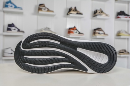 阿迪達斯 領航系列 Adidas Supernova EASE 2 W 馬拉松專業賽事休閒運動跑步鞋 
貨號: JQ4254
尺碼: 40 40.5 41 42 42.5 43 44 44.5 45