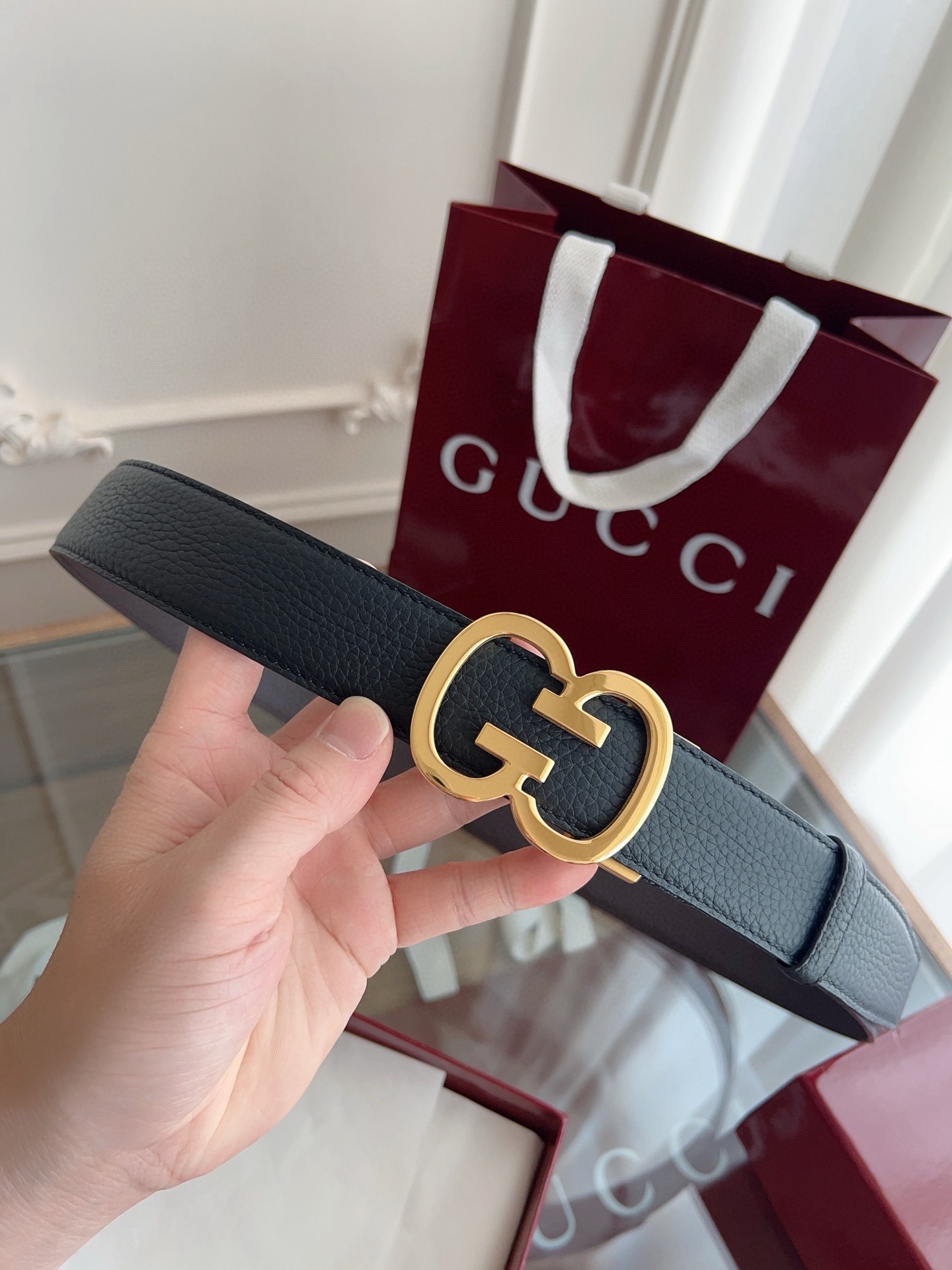 Gucci 古馳 自動平滑扣腰帶 精鋼打造五金 寬度35MM寬 雙面頭層牛皮 自由裁剪設計。
