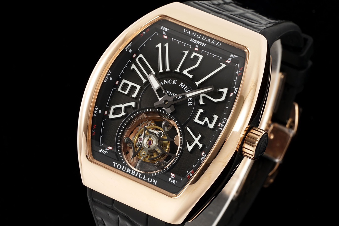 RMS 最新款 頂級復刻 法蘭克穆勒V45 Vanguard陀飛輪系列 歷時多年研發機芯 
1 1:1 超級復刻原裝複雜法穆蘭陀飛輪機芯 細節完美到位 打造正品機芯獨具的雙發條盒 超薄工藝 
2超長72小時動力儲存 告別每天手動上鏈 高端玩家的定制款 把頭上鏈30個半圈 發條盒為滿 不需要過度上鏈 
3 千錘百鍊 316L精鋼表殼 超薄表殼 與原裝一致厚度 彎曲弧度 更加貼合手腕 佩戴舒適 
4 純正進口意大利小牛皮 貼合手感品質一流的進口氟橡膠錶帶 與正版全完通用互換
5瑞士工程師 原版機芯拆解 一比一