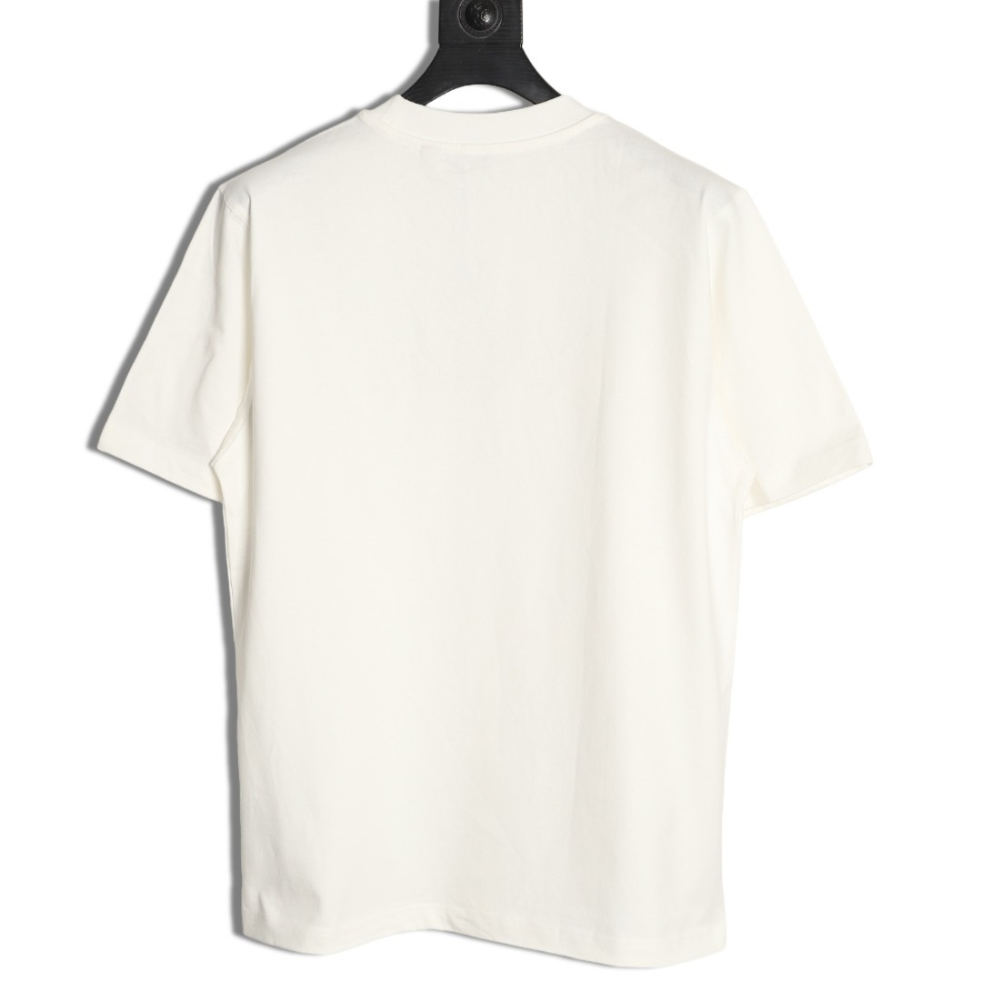 🔝BURBERRY巴寶莉BBR 哥特體刺繡短袖T恤
正品購入，100%洗後維斯棉235克，舒彈羅紋285克，進口刺繡，面料酵洗，定制1：1商標，寬松版型
B Size：S-XL