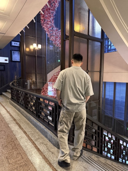 🔝BALENCIAGA巴黎世家BLCG 側邊草體字母短袖T恤
正品購入開發，40支雙紗巴黎棉210克，1*1配套十字羅紋280克，進口刺繡，面料酵洗，定制1：1商標，寬松版型
B Size：S-XL