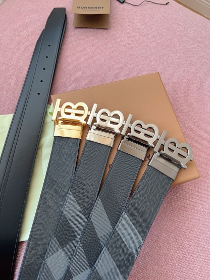 
Burberry博柏利品牌始終秉承傳統精髓，彰顯卓爾不凡的匠制工藝，優雅率性的英倫設計與銳意革新的時尚理念。3.5cm