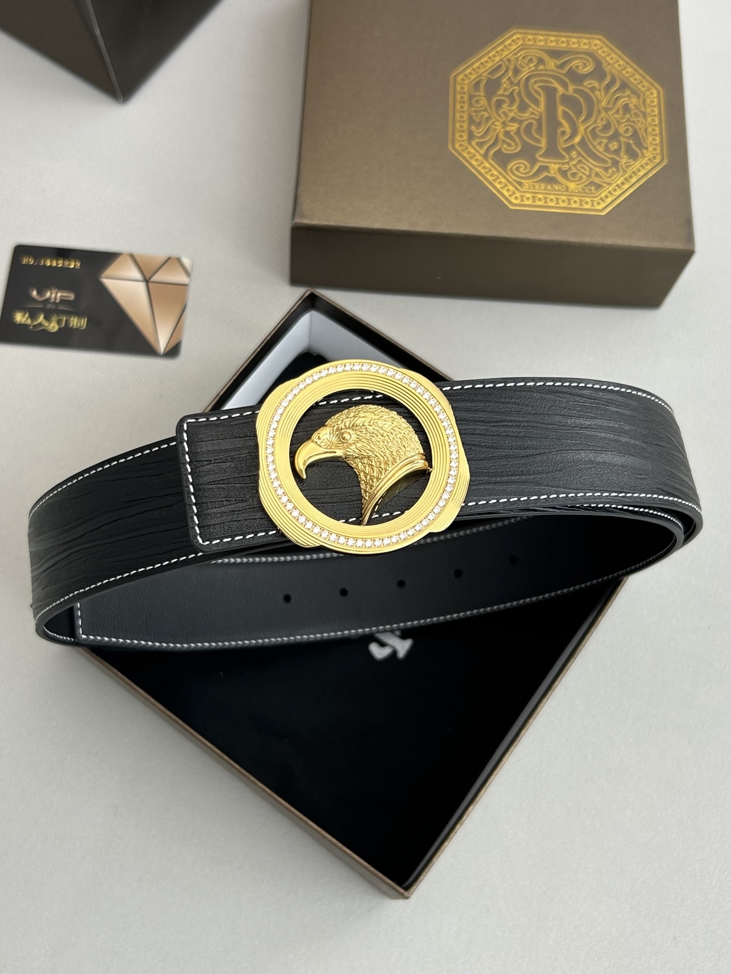 【史蒂芬】原版樹皮紋牛皮腰帶，搭配新款不鏽鋼鷹頭鑽扣，寬度3.8cm，雙面可用，長度不可調節，需要選擇合適的尺碼。具有獨特吸引力！