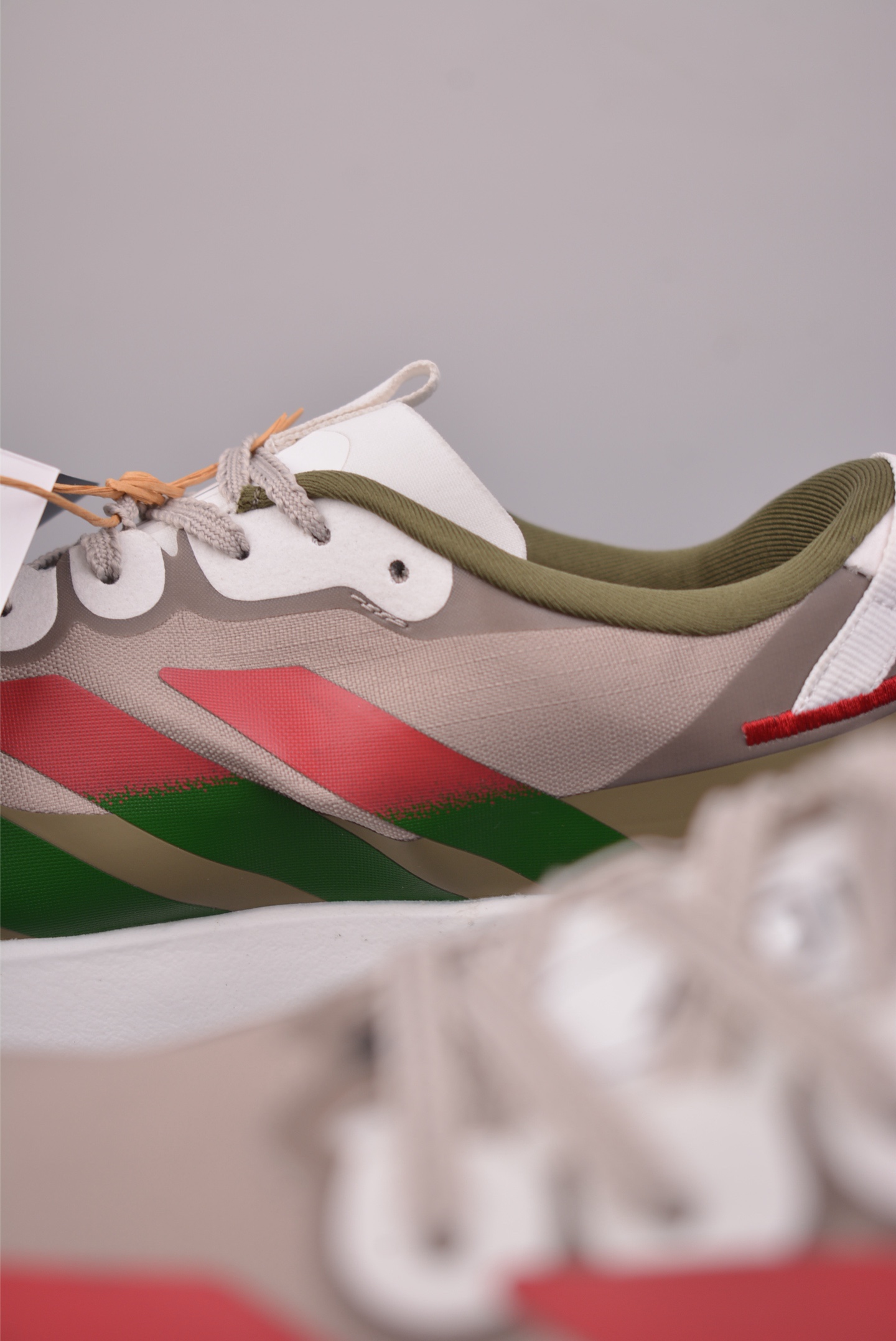 Adidas Adizero Evo SL ATR M
阿迪超輕透氣緩震跑鞋 
官方貨號: KK03072332
尺碼：36 36.5 37 38 38.5 39 40 40.5 41 42 42.5 43 44 44.5 45