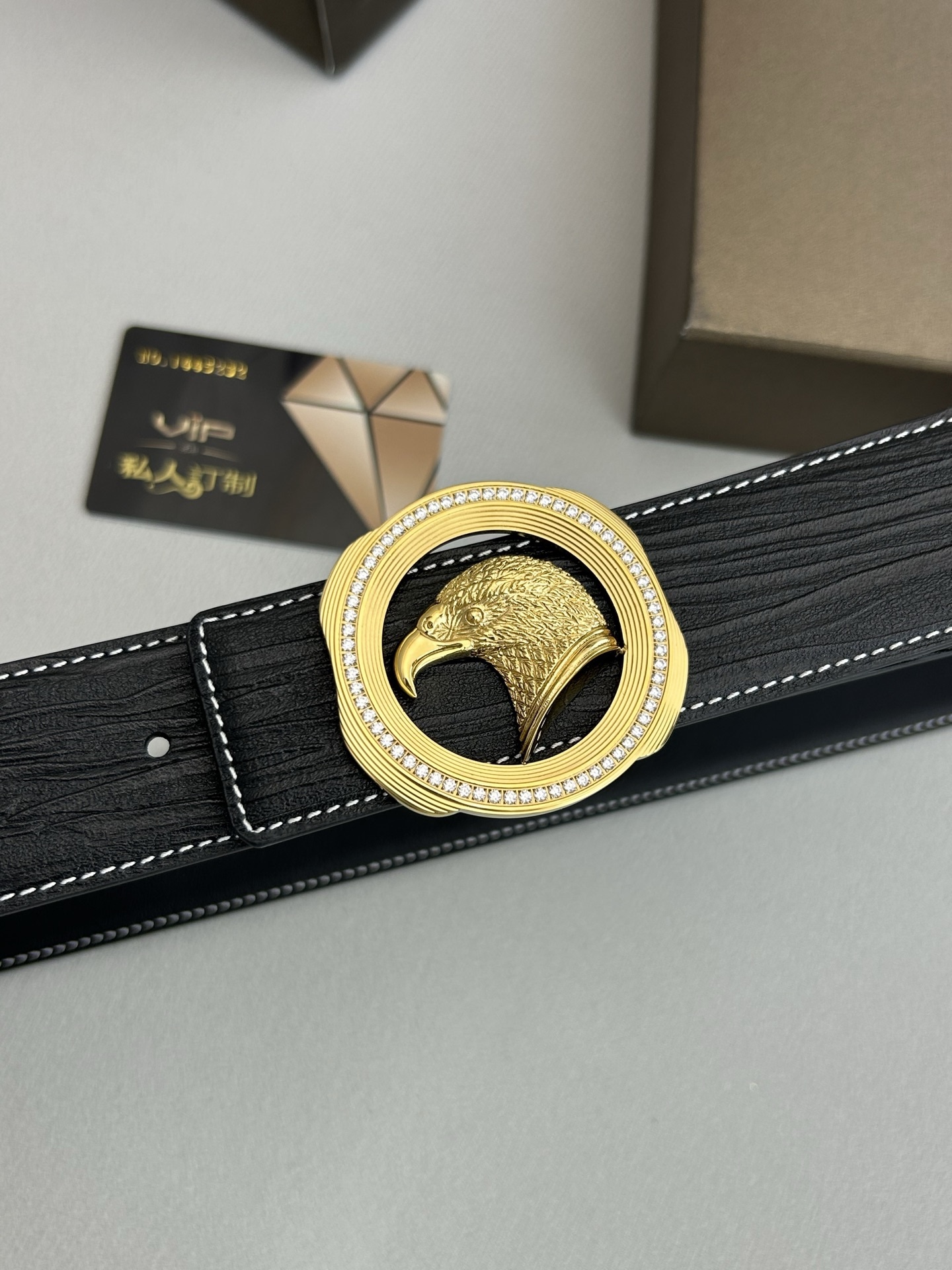 【史蒂芬】原版樹皮紋牛皮腰帶，搭配新款不鏽鋼鷹頭鑽扣，寬度3.8cm，雙面可用，長度不可調節，需要選擇合適的尺碼。具有獨特吸引力！