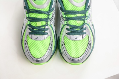 Asics Gel-Sekiran 亞瑟士 時尚舒適復古休閒運動跑步鞋
貨號：1203A954 300
尺碼:36 37 37.5 38 39 39.5 40.5 41 42 42.5 43.5 44 45