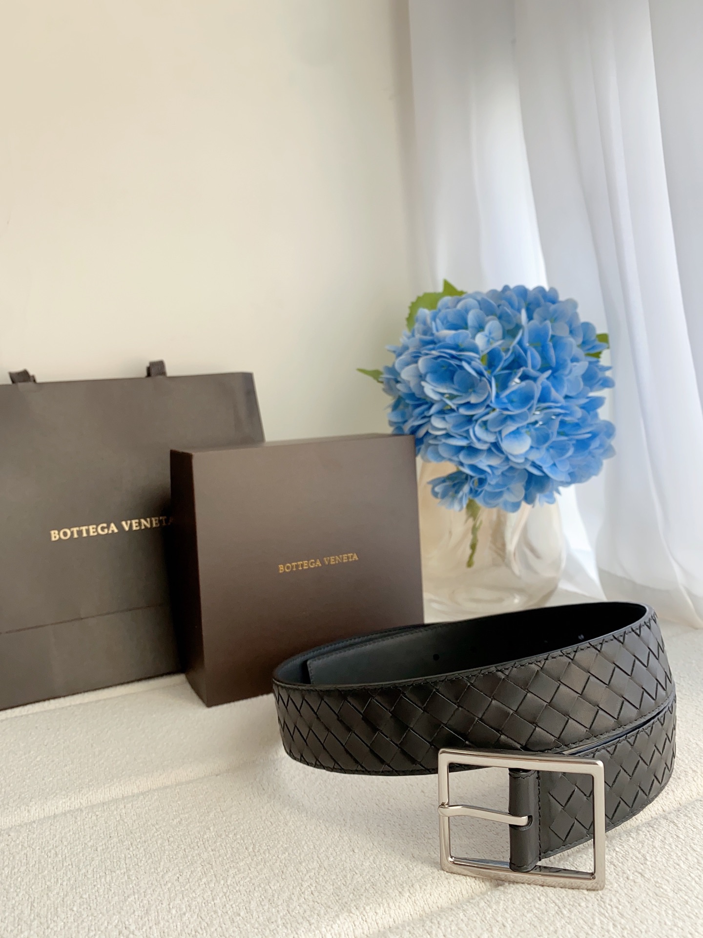 BV寶碟家，原單正品級 獨家進口小牛🐂皮， 工藝定制 ，手感極佳，完美極致。4.0cm