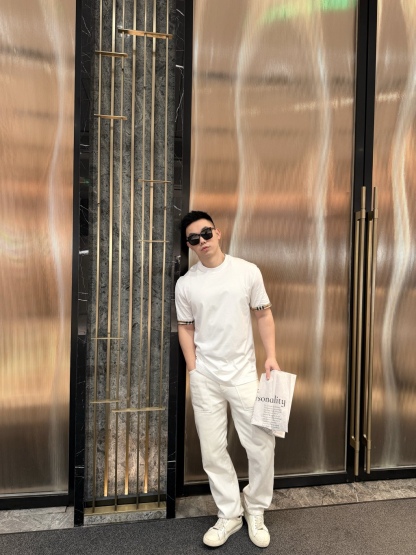 🔝BURBERRY巴寶莉BBR 格紋拼袖短袖T恤
正品購入，50支雙股100%精梳棉170克，2*2精品羅紋210克，面料拼接，面料酵洗，定制1：1商標，合身版型
B Size：S-XL