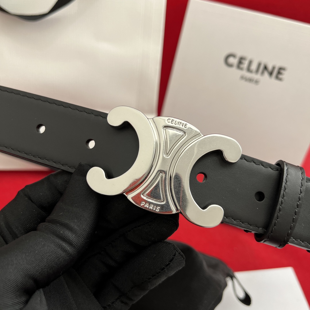 Celine/賽琳 款凱旋門腰帶 寬度3.0cm 男女通用款 💯採用數量稀少的原廠專用小牛皮 搭配精緻凱旋門搭扣 獨家頂級手工 進口邊油
