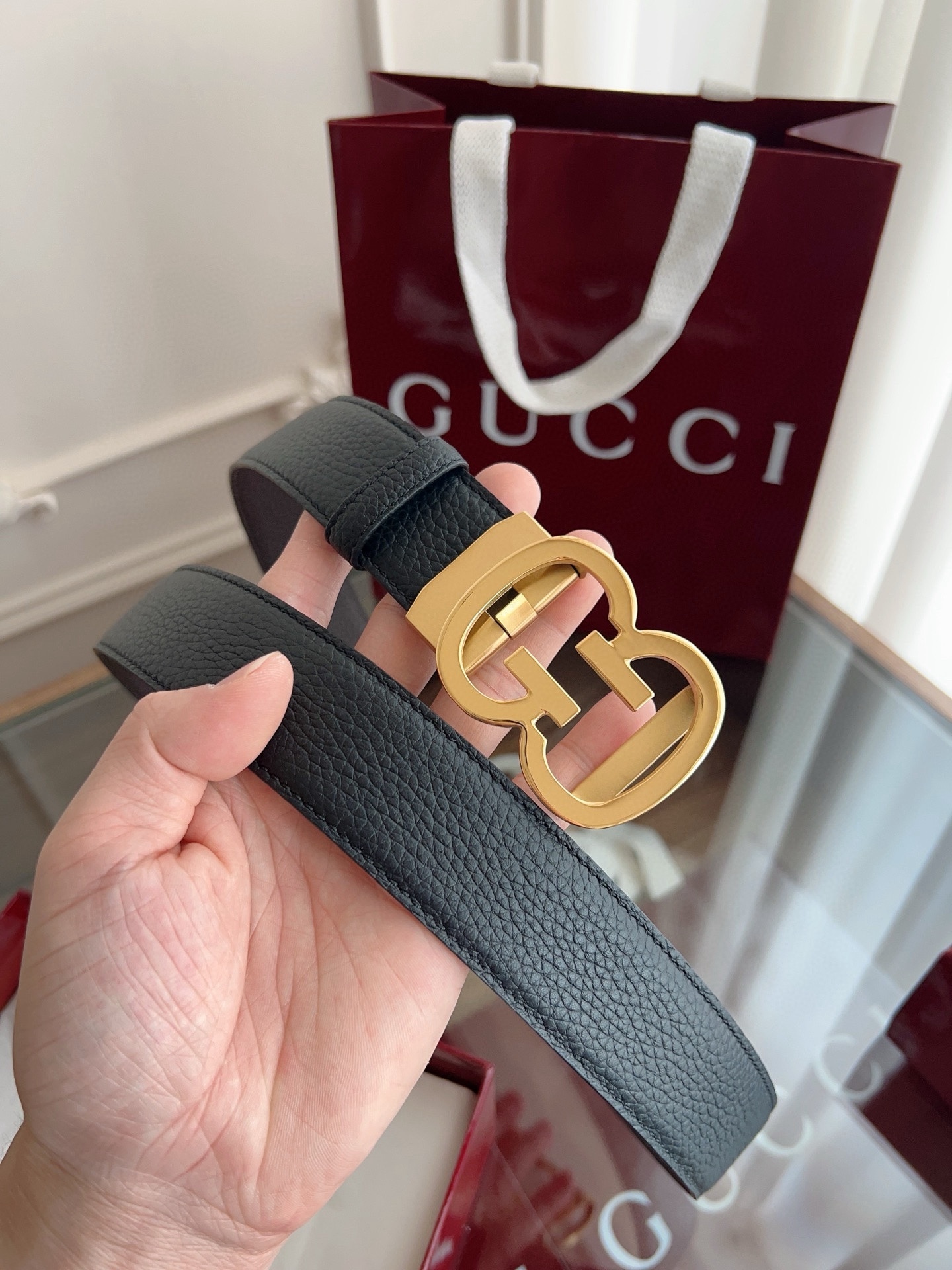 Gucci 古馳 自動平滑扣腰帶 精鋼打造五金 寬度35MM寬 雙面頭層牛皮 自由裁剪設計。