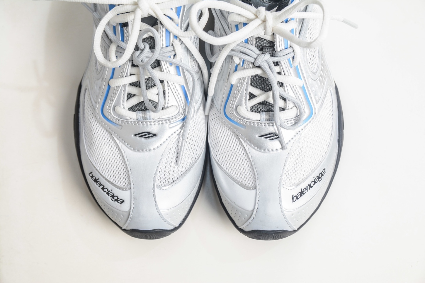 Balenciaga巴黎世家 25代 Radar 圓頭系帶 做舊效果 巴黎新款 
貨號：865703 WSTGL 9114
尺碼：35 36 37 38 39 40 41 42 43 44 45