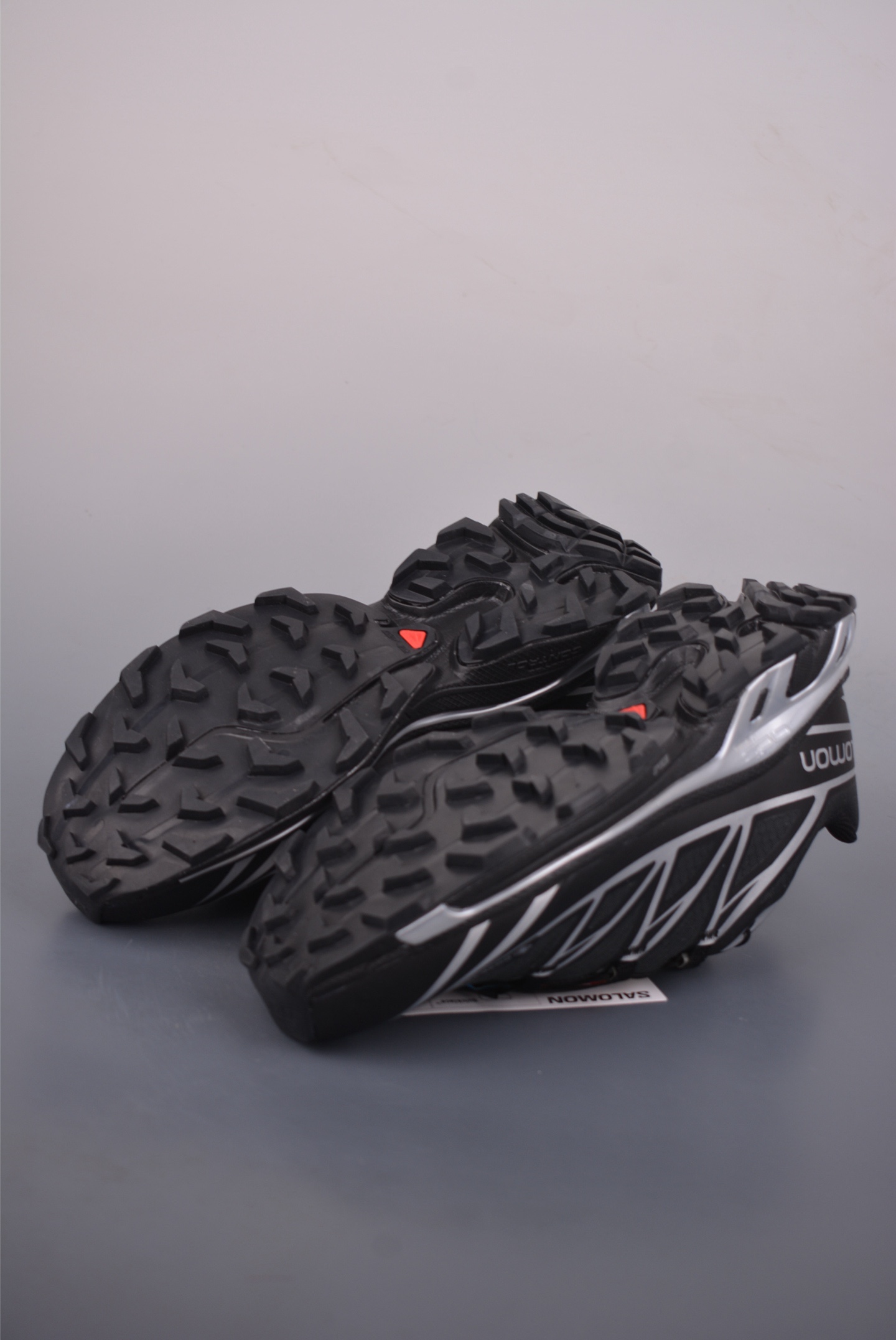 薩洛蒙 XT-6 GTX
探索者系列 
潮流越野機能戶外休閒運動跑步鞋
官方貨號: 4745063422
尺碼：36 36.5 37 38 38.5 39 40 40.5 41.5 42 42.5 43 44 45 
