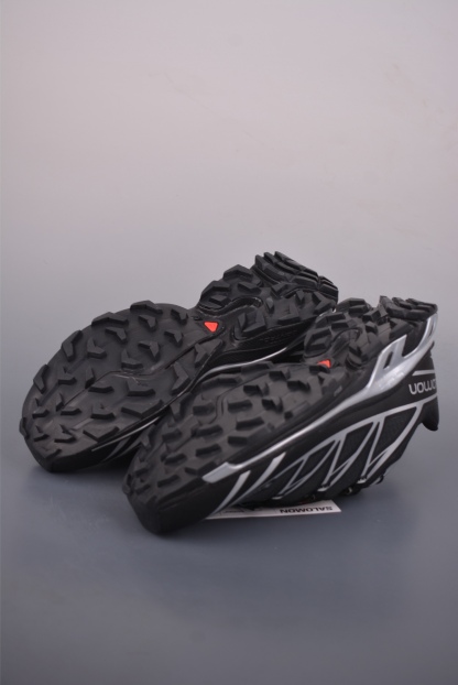 薩洛蒙 XT-6 GTX
探索者系列 
潮流越野機能戶外休閒運動跑步鞋
官方貨號: 4745063422
尺碼：36 36.5 37 38 38.5 39 40 40.5 41.5 42 42.5 43 44 45 
