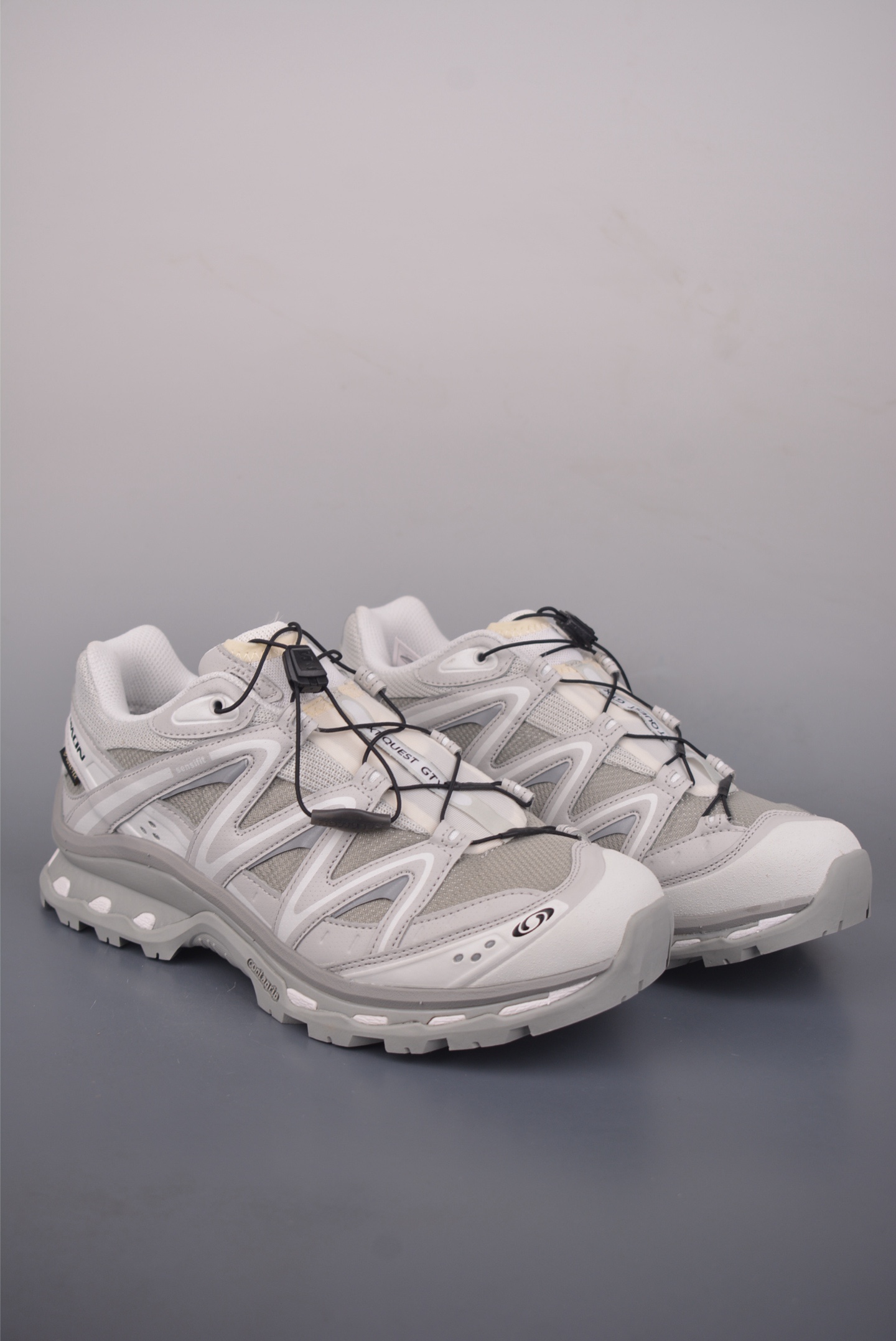 薩洛蒙 Salomon XT 
QUEST GTX 探索者系列 
潮流越野機能戶外休閒運動跑步鞋
官方貨號: 474296
尺碼：36 36.5 37 38 38.5 39 40 40.5 41.5 42 42.5 43 44 44.5 45