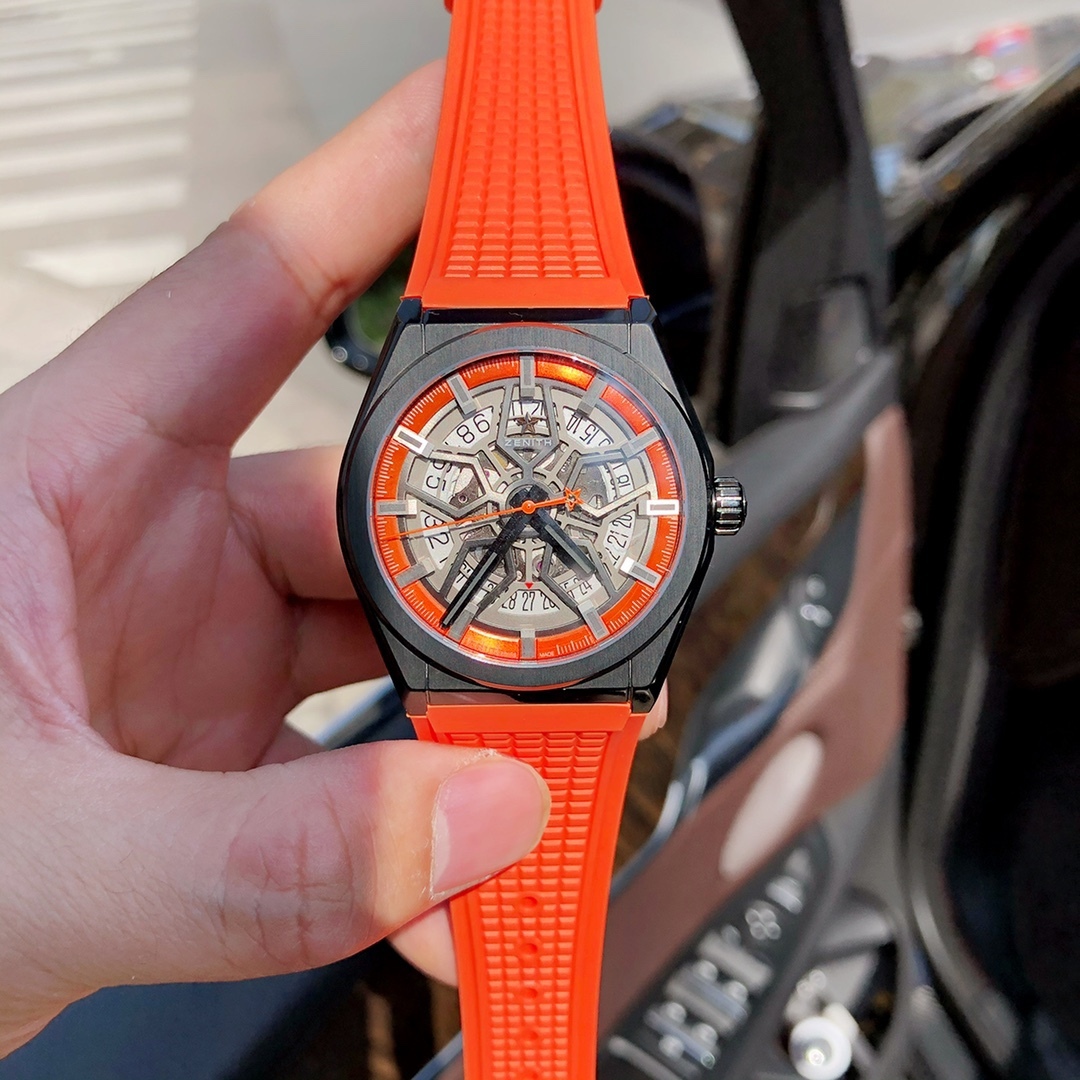 95.9000.670/78.R782
品牌：真力時
系列：DEFY
性別：男士
我來糾錯 
機芯 機芯型號：9015改Elite 670 SK
機芯類型：全自動機械
機芯直徑：25.60毫米
機芯厚度：3.88毫米
振頻：28800每小時振蕩次數
寶石數：27個
零件數：187個
動力儲備：50小時
我來糾錯 
外觀 表徑：41毫米
表殼厚度：10.75毫米
表盘颜色：镂空
表盘形状：圆形
表带颜色：黑色
表扣类型：针扣
背透：背透，透明蓝宝石水晶
防水深度：100米
表耳间距：暂无
