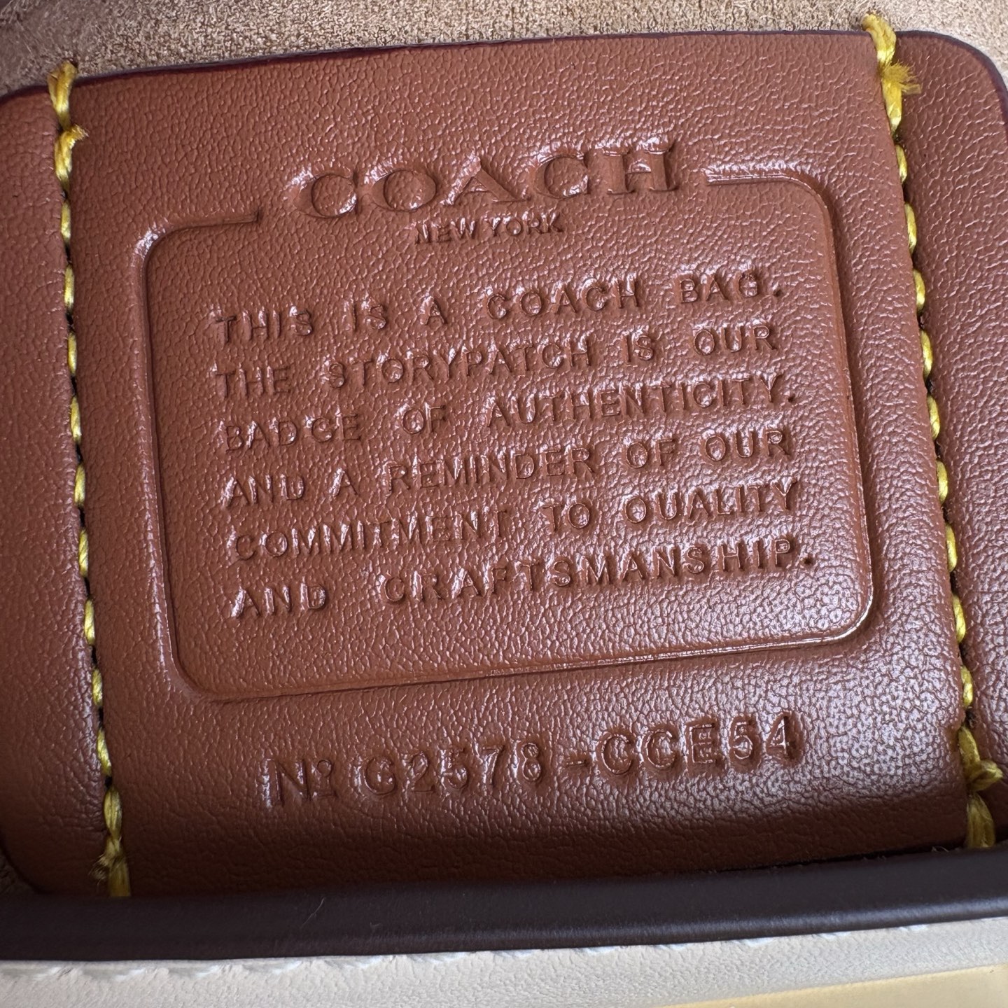 
COACH/蔻馳官方 奧萊款Emory 25女士皮質單肩手提包腋下包CCE54尺寸22.5*17.5*11