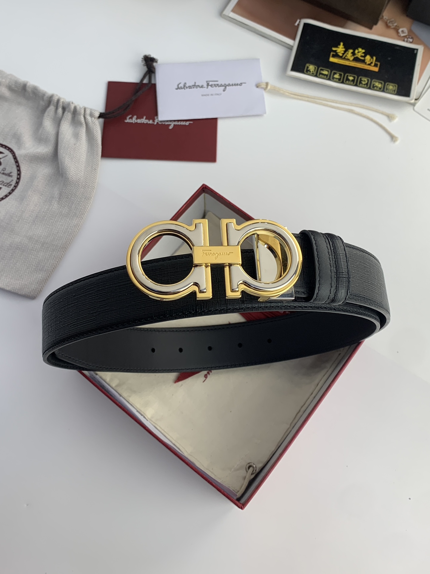 〖F家〗2023最新款全新配色，雙面可用，搭配新款純銅扣8字扣，打造高雅考究的造型。寬3.5cm，長度可調節，達到量身定制般的修身效果。