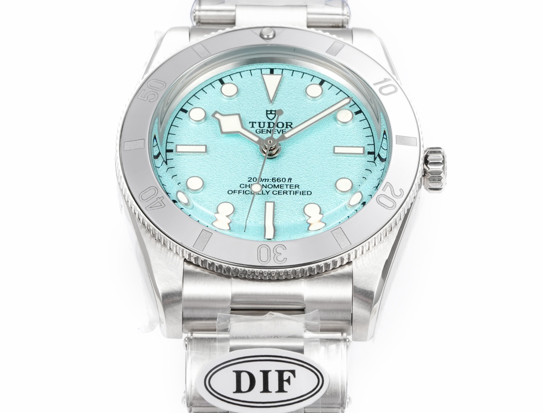 DIF 最強副本 
DIF隆重推出帝舵碧灣54型M79000N腕表，
37mm表殼貼合手腕，佩戴舒適，啞光錶盤簡約大氣，質感細膩，無日曆設計化繁為簡，回歸純粹讀時體驗，以純粹精神和現代表達方式，向1954年問世的品牌首款潛水表-7922型獻上最真誠的敬意！
DIF匠工精神 整表配備導角精磨不拉手 注重細節 質感無敵 搭載丹東定制一檔機芯 日誤差僅3-5秒幾乎0反修 超穩定！
錶帶均為CNC通體成型拉絲工藝錶帶 非小廠組裝片！配備帝舵表“T-fit”表扣 可滑軌微調
超強瑞士夜光刻度