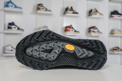NK ACG ZEGAMA TRAIL 6 網面透氣跑步鞋 
貨號：HV8113 002
尺碼：36 36.5 37.5 38 38.5 39 40 40.5 41 42 42.5 43 44 45