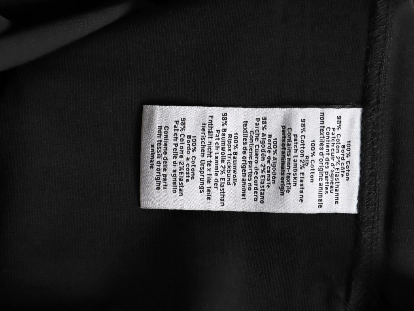 🔝HERMES愛瑪仕 真皮H字貼片短袖T恤
正品購入，21支洗後維斯棉190克，1*1羅紋230克，面料拼接，模板刺繡，定制1：1真皮皮標，定制1：1商標，寬松版型
B Size：S-XL