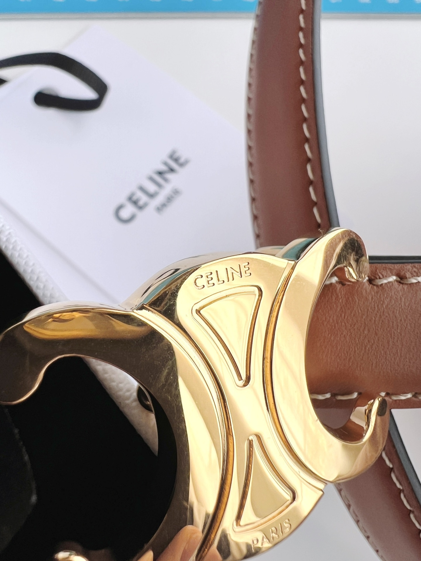 《CELINE》塞琳🇫🇷法國原廠皮料，棕色全皮 品質毋庸置疑 ，沒有更好，寬1.8cm