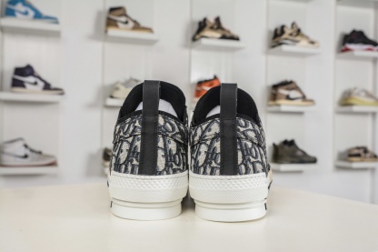 Dior B23 迪奧“CD重影”系列
貨號: 3SN272ZIR16536
尺碼：38 39 40 41 42 43 44 45