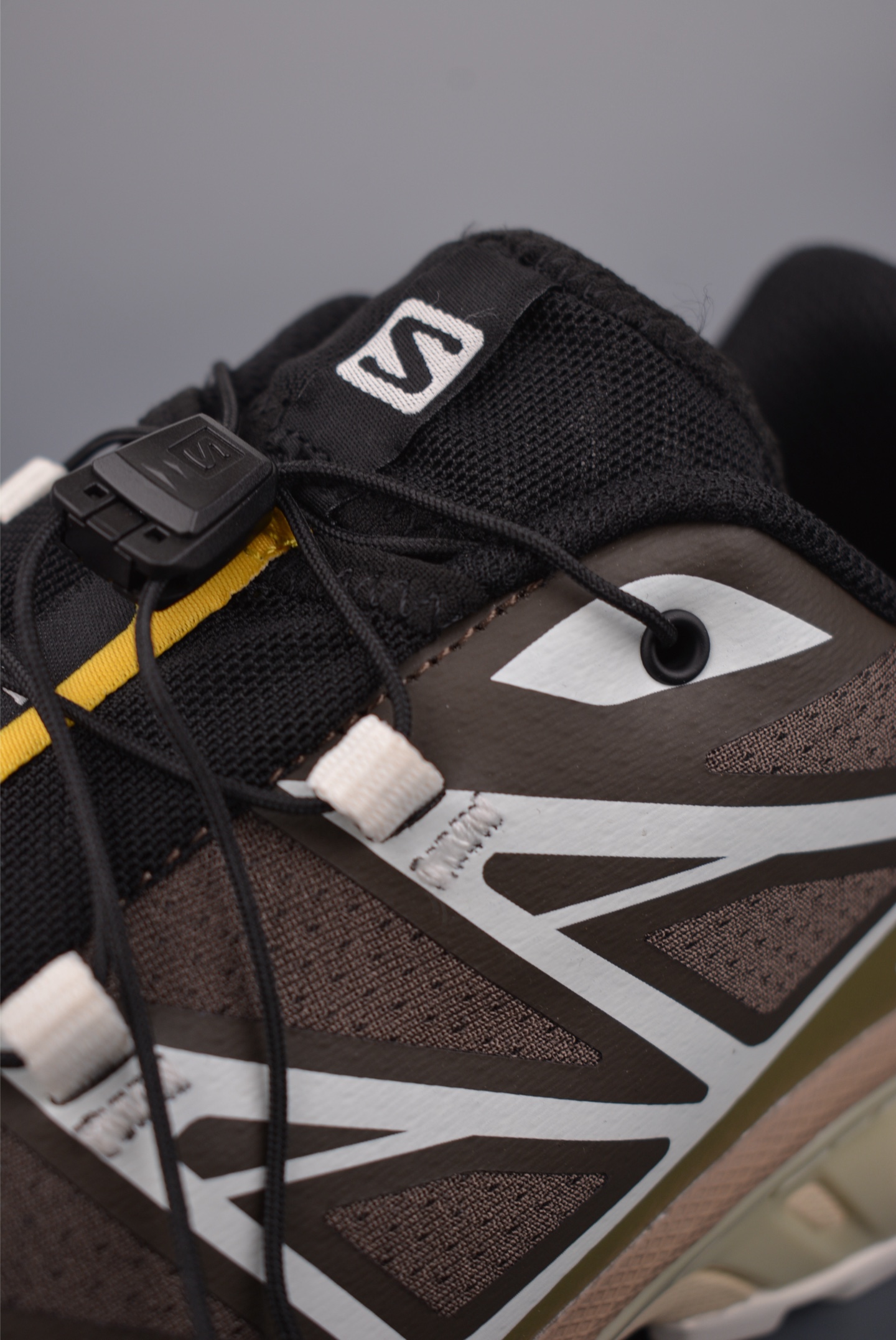 薩洛蒙 Salomon XT-6 
薩洛蒙復古潮流戶外機能登山跑鞋
官方貨號: 473058 
尺碼：37.5 38 38.5 39 40 40.5 41 42 42.5 43 44 44.5 45
