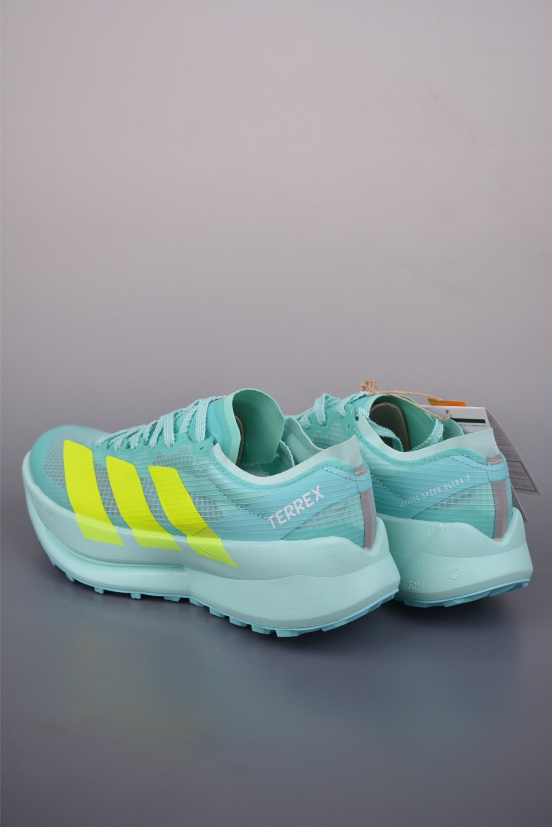 Adidas Terrex Agravic Speedult 2
阿迪超輕透氣緩震跑鞋
官方貨號: JS35262332
尺碼：40 40.5 41 42 42.5 43 44 44.5 45