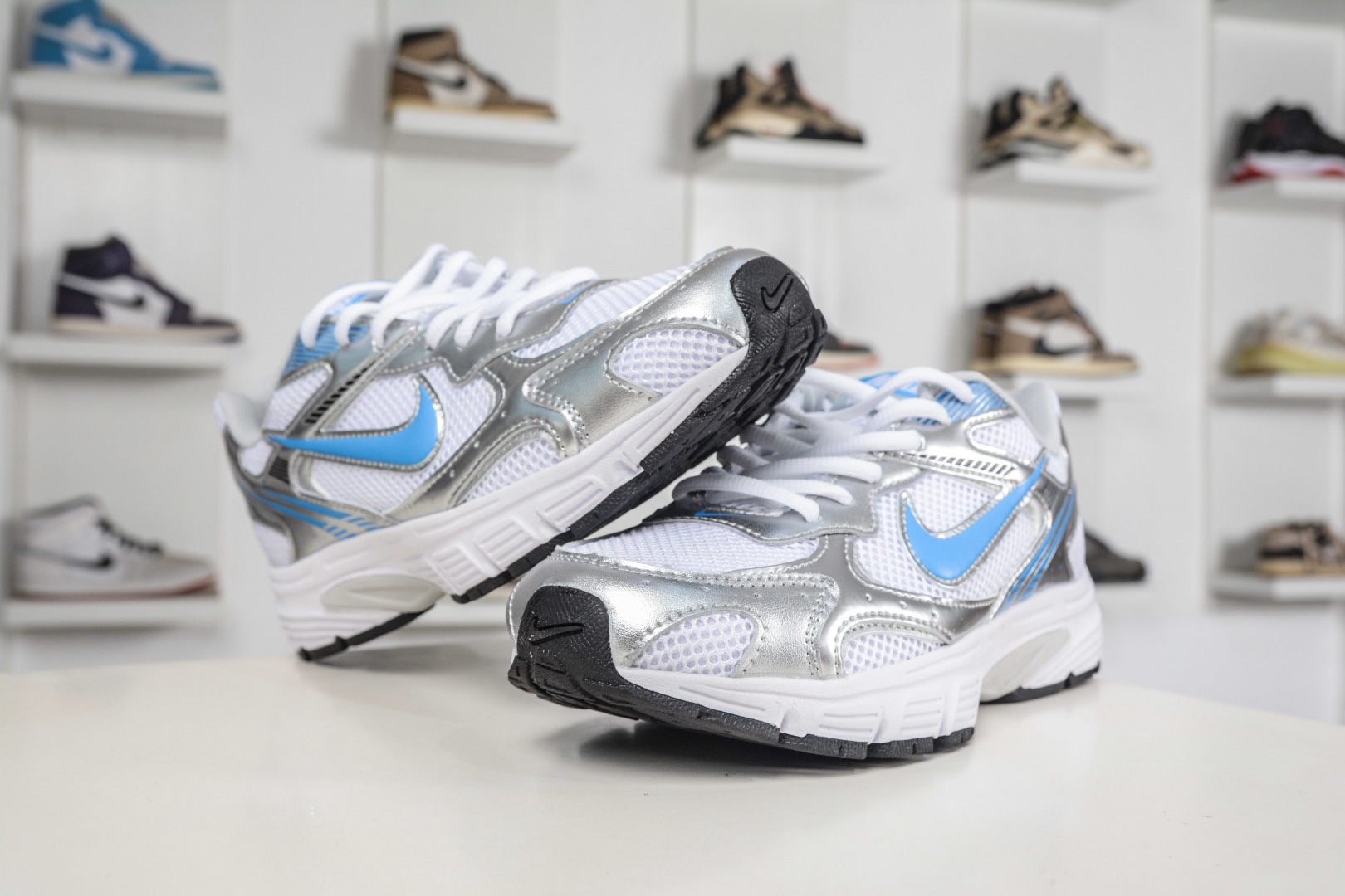 NK Air Zoom Vomero 20 經典復古潮流運動跑鞋 
貨號：HM9149 101
SIZE：36 36.5 37.5 38 38.5 39 40 40.5 41 42 42.5 43 44 45