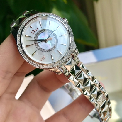 天然贝母面！钻石线条精钢表带！市面独家包装！