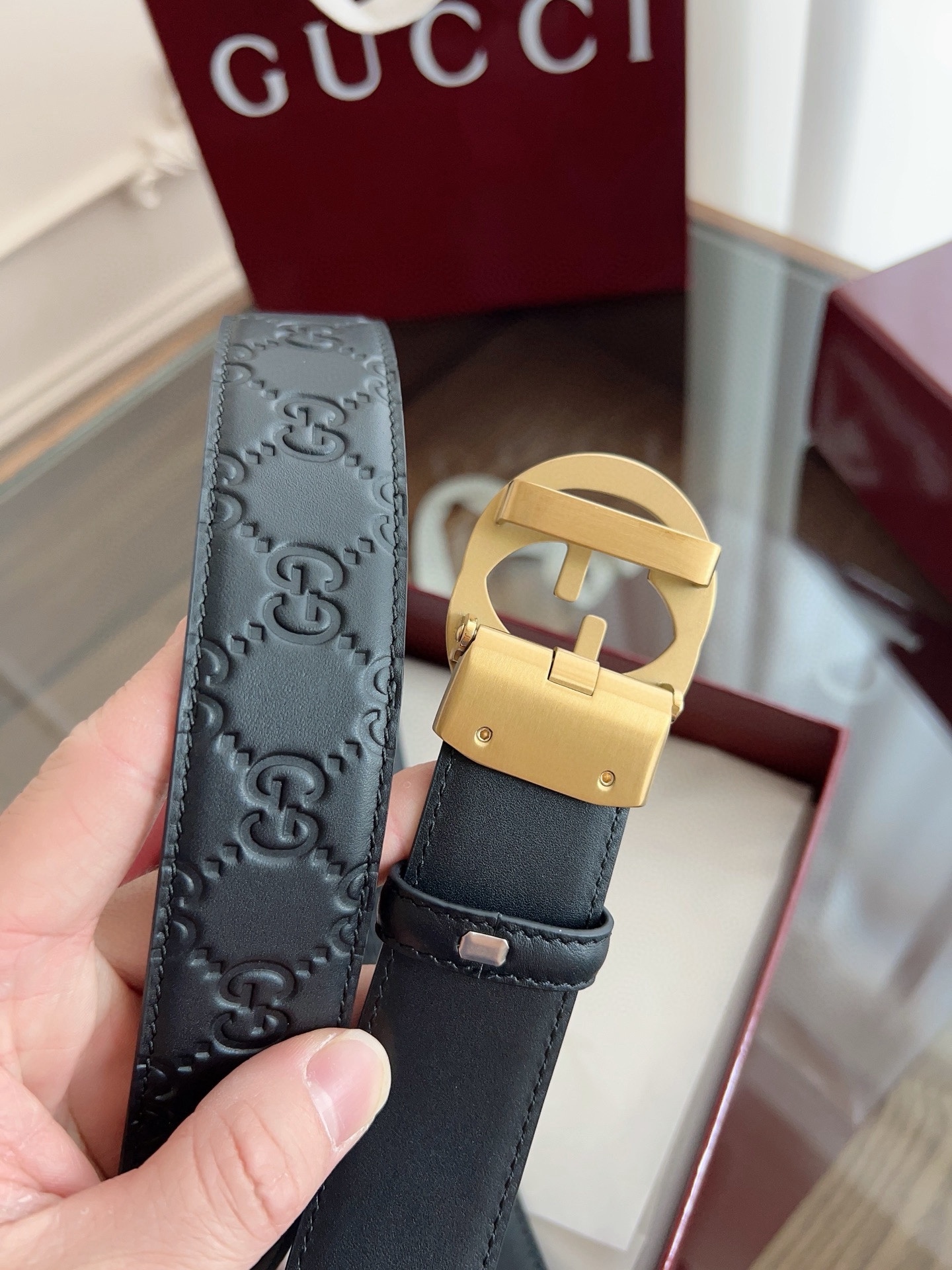 Gucci 古馳 自動平滑扣腰帶 精鋼打造五金 寬度35MM寬 雙面頭層牛皮 自由裁剪設計。