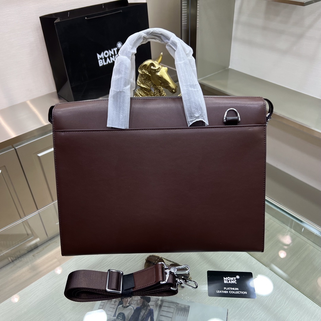 Montblanc International（萬寶龍）🔥萬寶龍新款男士定型公文包，採用進口頭層定型牛皮製作，搭配頂級五金配件，帶密碼鎖，在公文包系列中實屬佼佼者。商務人士與潮流達人皆適用的款式。[色]喜歡的速度下單✅
型號：1161-1
尺寸：39-29-10
顏色：黑色、啡色