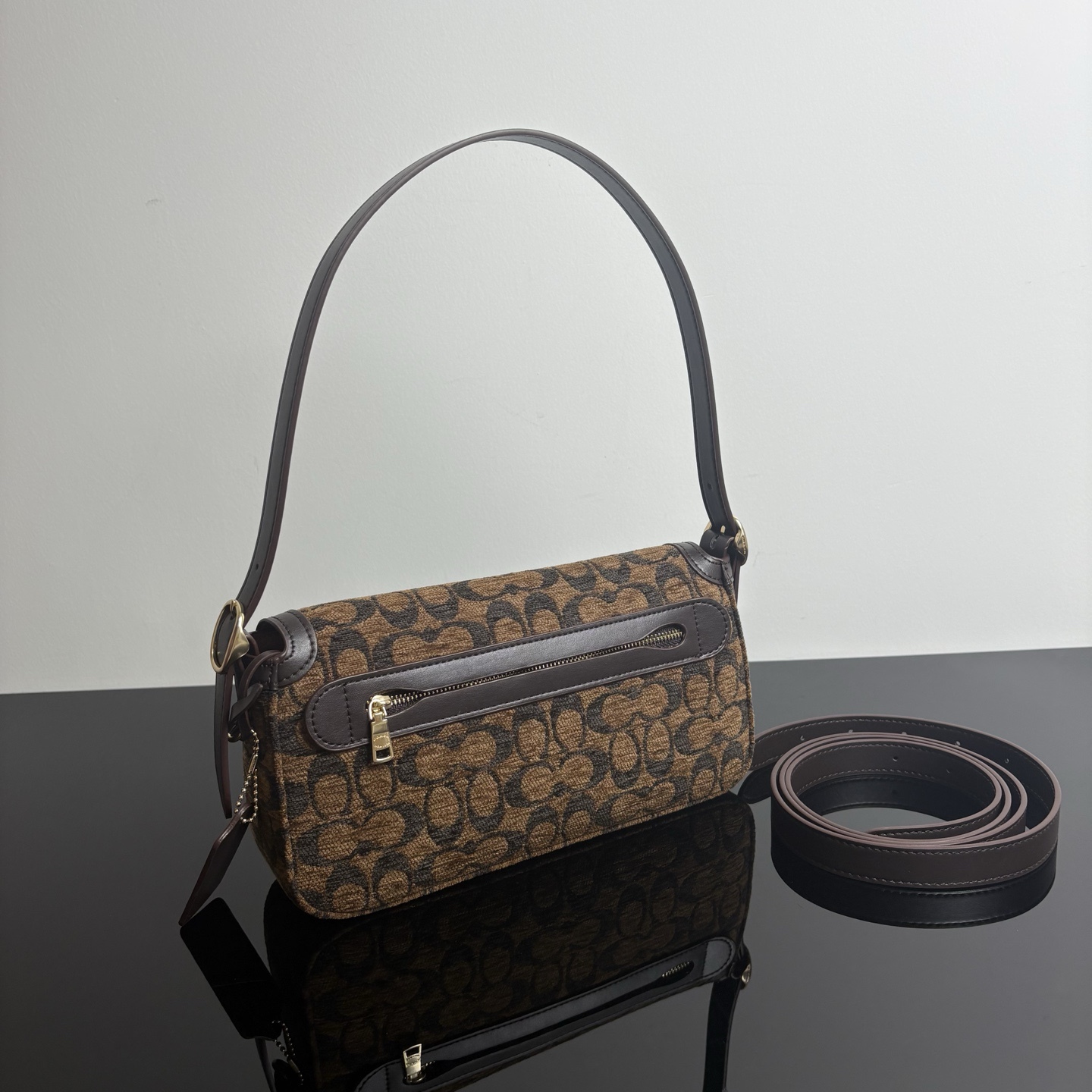 
【新品】COACH/蔻馳奧萊女士ETTA25號翻蓋單肩包腋下包高級通勤 CCV65尺寸25*13.5*6