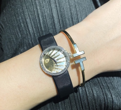 Baby同款，迪奥 简约好搭配