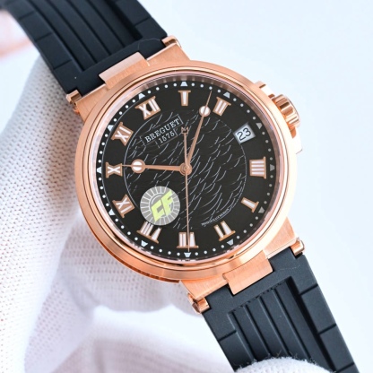CF新品發佈會，寶璣-Breguet
航海MARINE航海系列5517款腕表，航海天文鐘的起源作品，“時計本是兵家利器”說的就是這款腕表，鐘錶界的巨作。工廠全面抄寫原裝數據，98%還原殼型字面，彰顯原裝優雅硬朗的氣質，原裝同款777A自動機械機芯，鐫刻獨立編號與寶璣先生簽名。直徑40毫米。正反均為藍寶石防刮玻璃，旋入式防水錶冠。實測防水深度100米。搭配飾有太陽放射紋錶盤，配裝進口天然橡膠錶帶，以零頭的價格給您帶來原裝超值體驗。